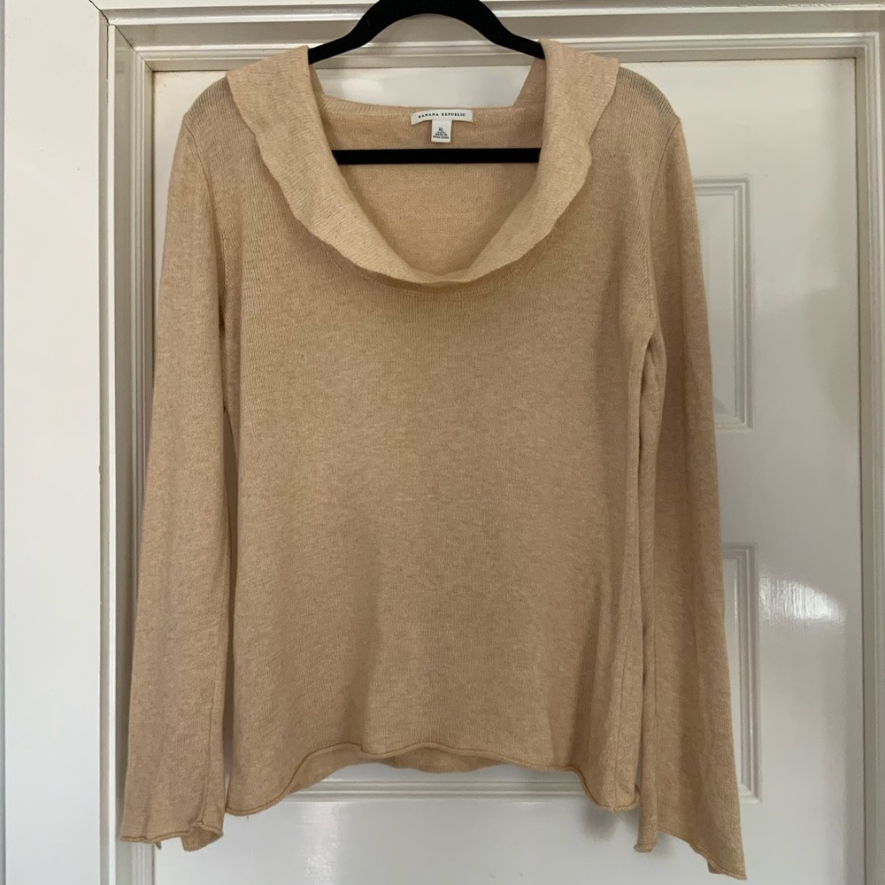 Banana Republic cotton blend sweater.(4)